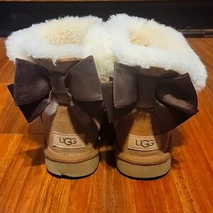 Uggs with bows